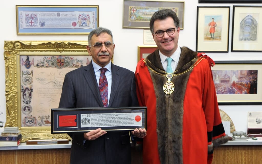 Head of State Bank of India UK Operations honoured by City ...