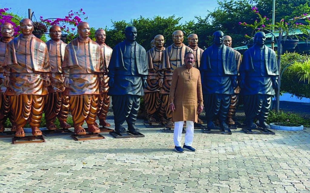 Sardar Patel fan creates 147 statues on Iron Man's 147th birth anniversary