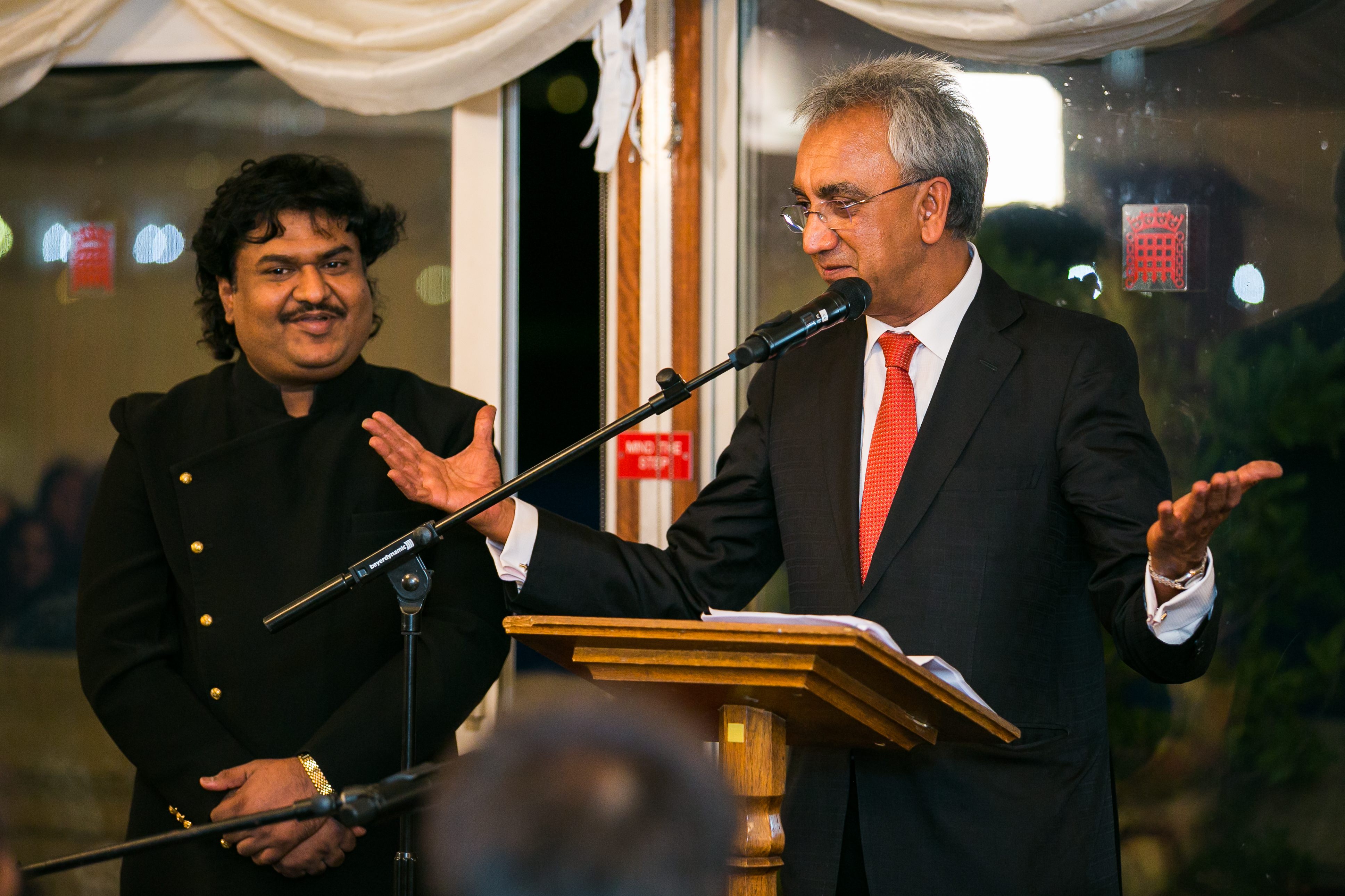 Osman Mir- the Pride of Gujarat performs in UK...